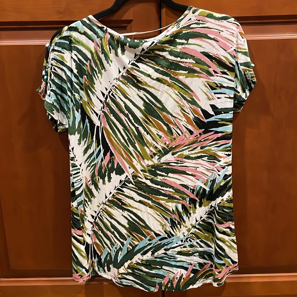 •NWT•CABLE & GAUGE // multi color // cold shoulder // dressy tee // size SM - Picture 8 of 16
